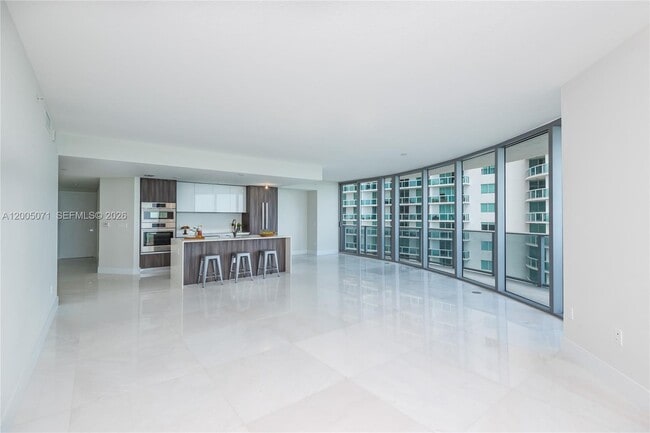 Building Photo - 488 NE 18th St