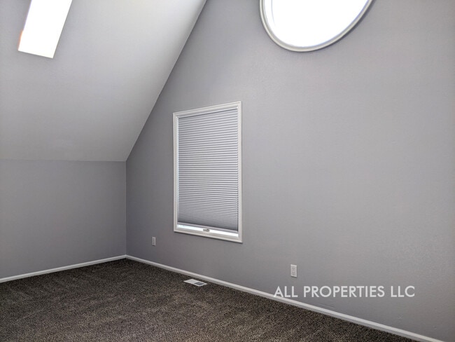 Building Photo - 123 E Bayaud Ave