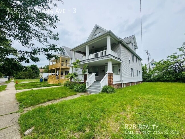 Building Photo - 11521 Tuscora Ave