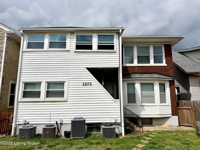 Building Photo - 1202 E Breckinridge St