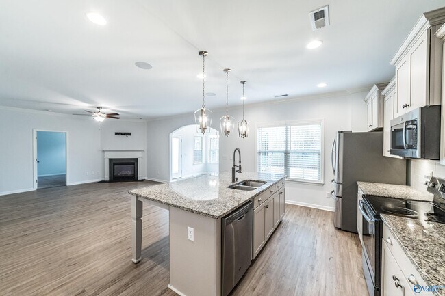 Building Photo - 15036 Lakeside Trail SW