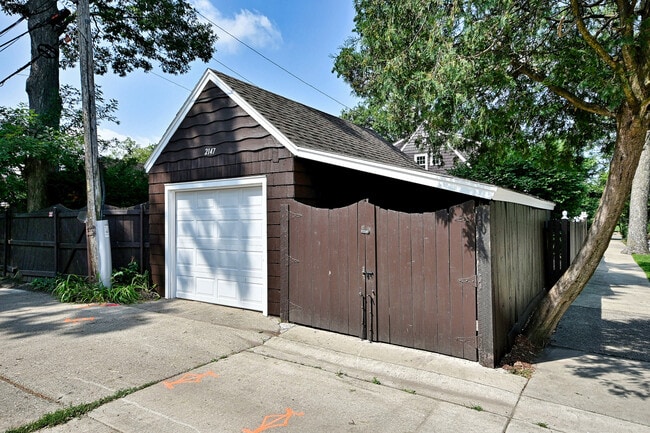 Building Photo - 2147 N 78th Ave