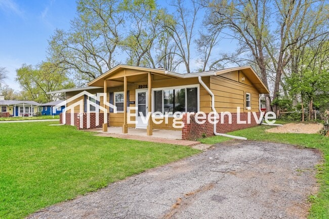 Building Photo - 3202 Donald Ave