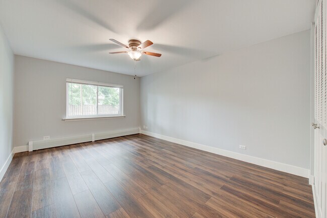 Building Photo - 2323 S Goebbert Rd
