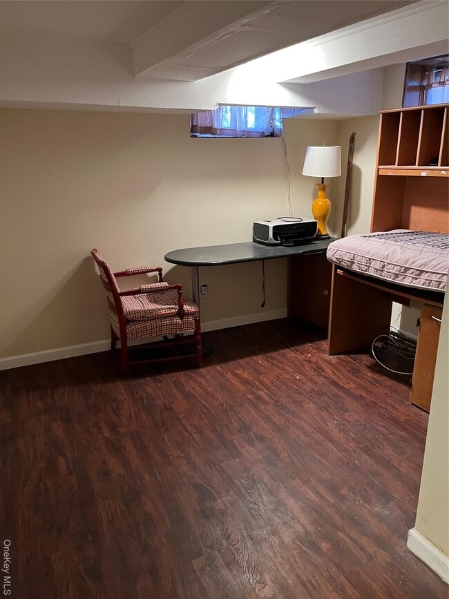 Building Photo - 7 Floyd Pl