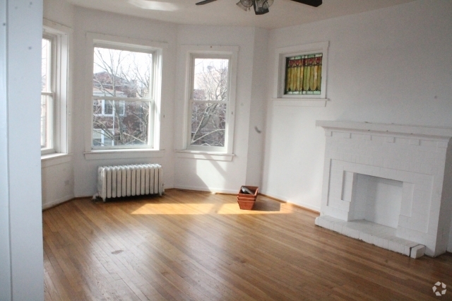 Building Photo - 2730 W Giddings St