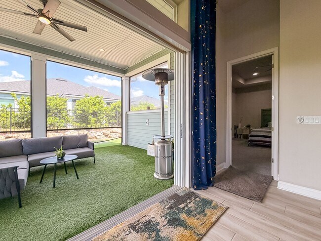 Building Photo - Modern-Luxury 5/3 in Oakmont
