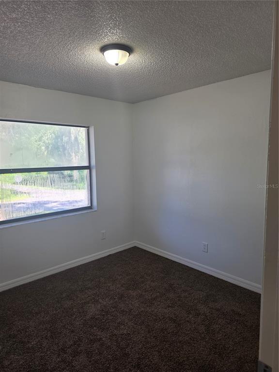 Building Photo - 27 Juniper Track Dr
