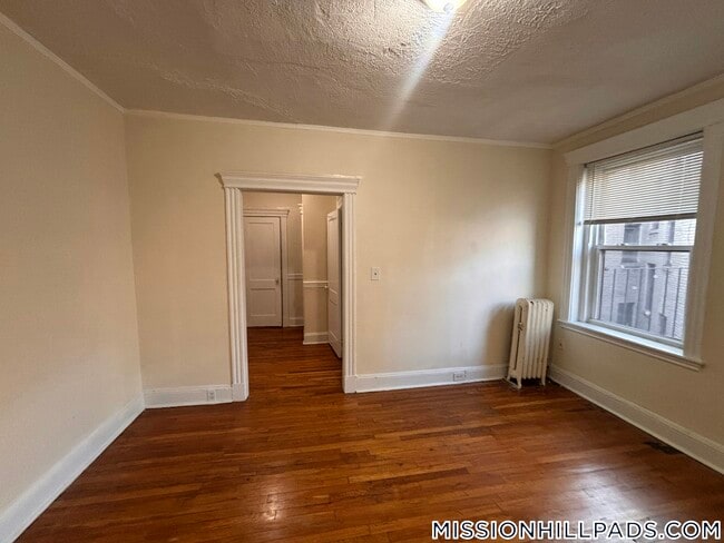 Building Photo - 360 Riverway