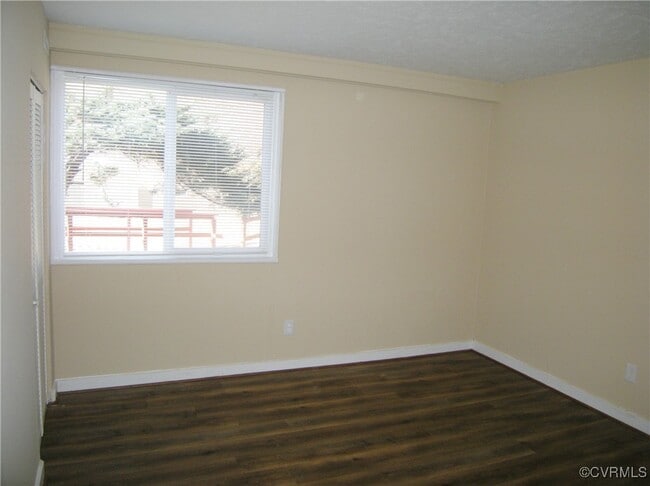Building Photo - 5226 Castlewood Rd