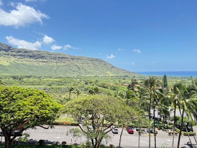 Building Photo - Makaha Valley Towers - One Bedroom