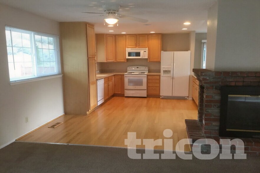 Building Photo - 3740 Boulder Ct