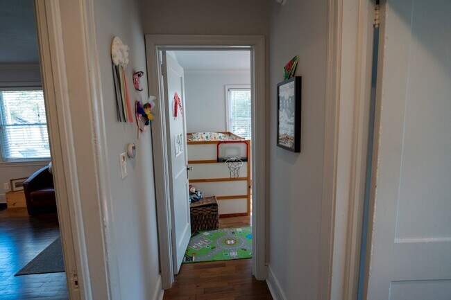 Building Photo - Normaltown home, a Charming 3 bedroom/ 2 bathroom Home Close to UGA and Hospitals!