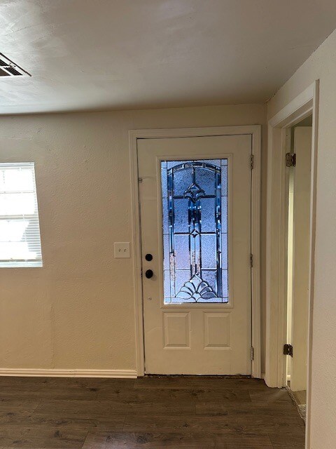 Primary Photo - 2317 SW 48th St