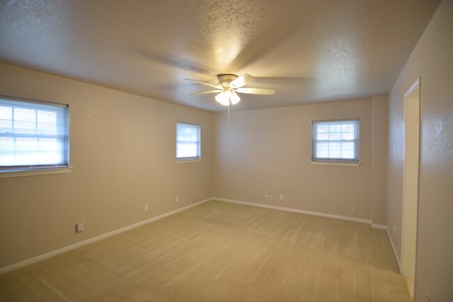 Building Photo - 118 Beaver Loop