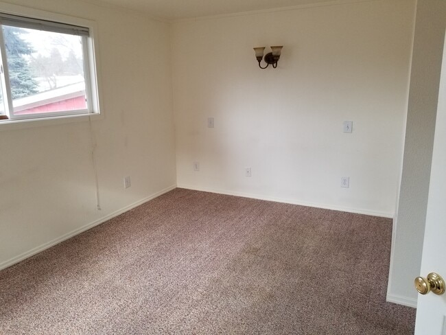 Building Photo - 295023