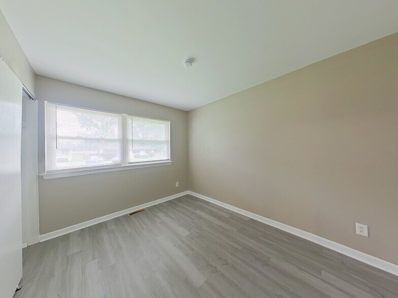 Building Photo - 770 Manresa Ln