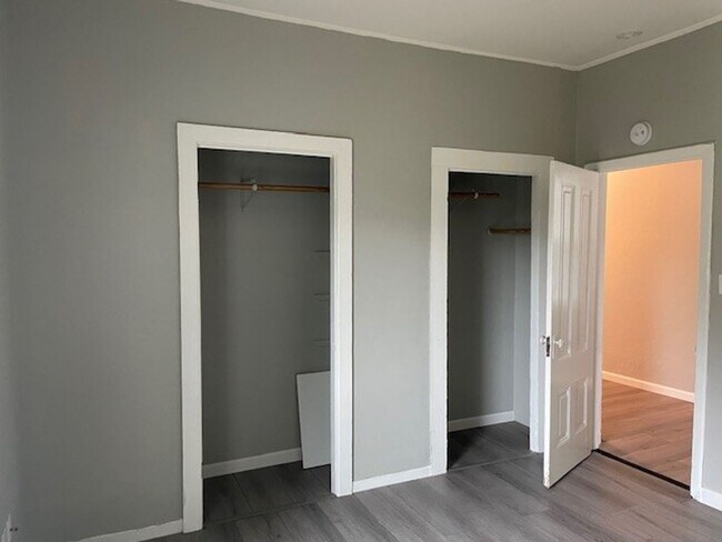 Building Photo - Newly remodeled, one-bedroom, one-bathroom...