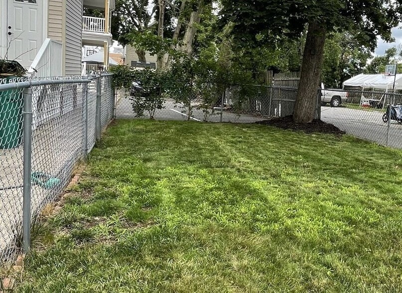 Yard - 108 Pine St
