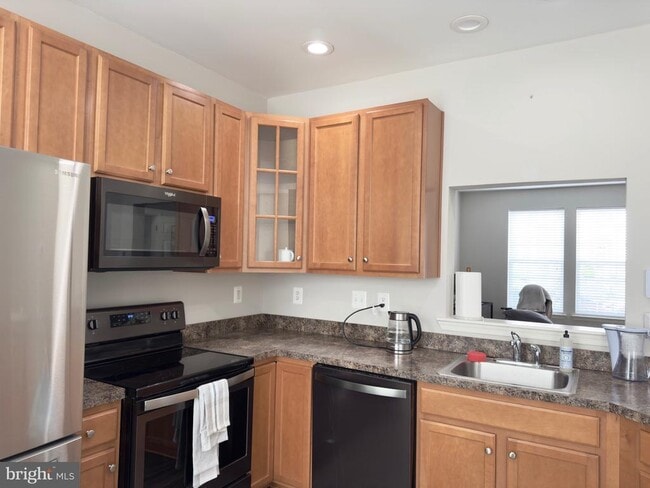 Building Photo - 615 Tantallon Ct
