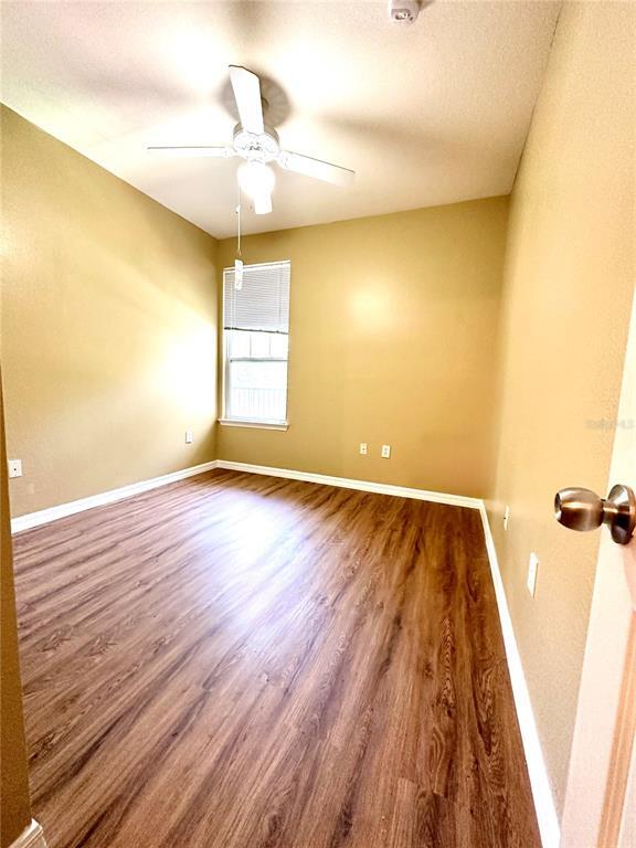 Building Photo - 2025 Erving Cir
