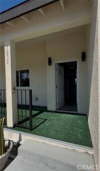 Building Photo - 1215 W 104th St