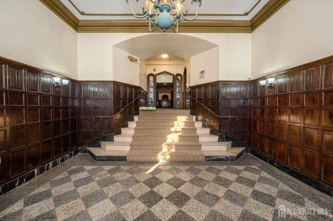 Building Photo - 55 Randolph Pl