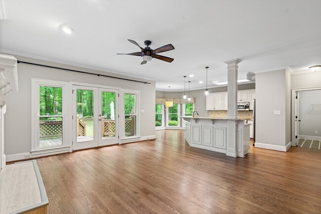 Building Photo - 3833 Denmeade Dr