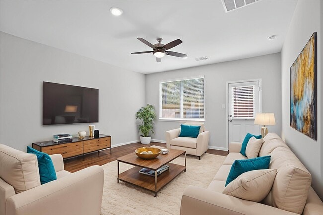 Building Photo - 2325 Whitefish Dr