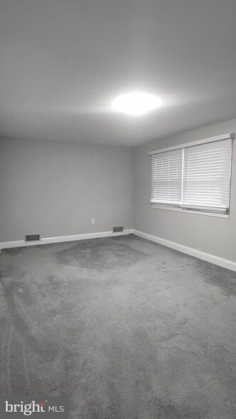 Building Photo - 12400 Shadow Ln