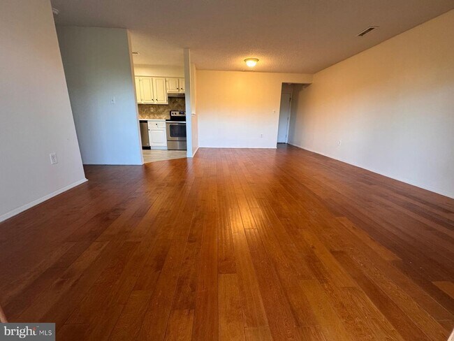 Building Photo - 815 Aspen Dr