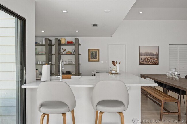 Building Photo - 2515 Bedford Mews Dr