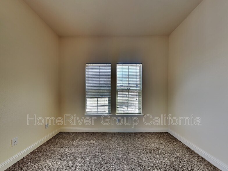 Building Photo - 4050 Copper Lake Way