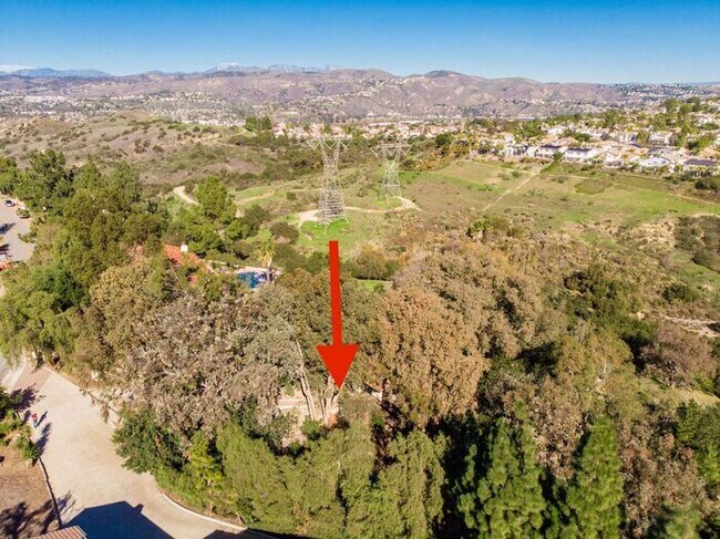 Building Photo - Anaheim Hills