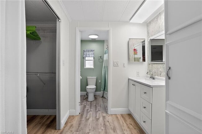 Building Photo - 125 Kim Dr