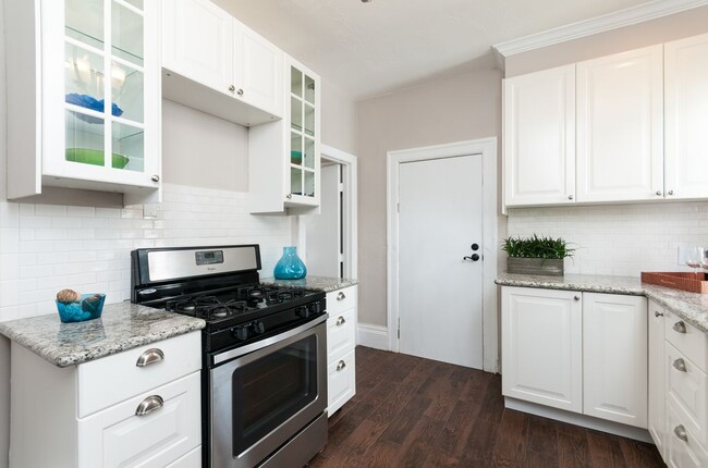 Kitchen - 2912 Harper Street