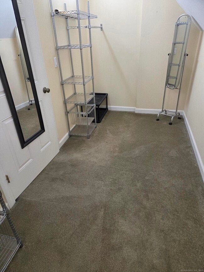 Building Photo - 216 Wells Rd