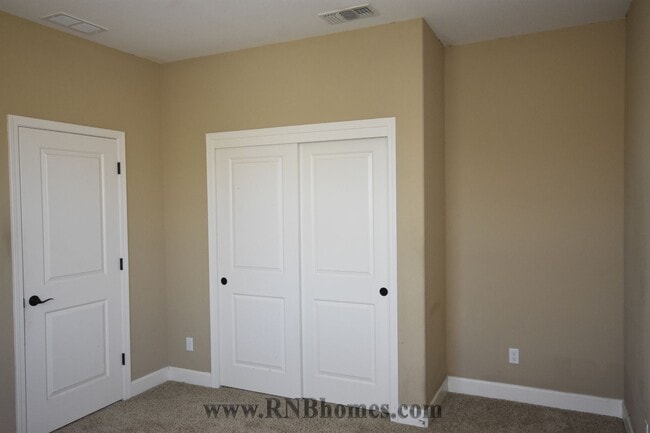 Building Photo - 1416 Bicker Cir