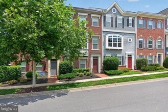 Building Photo - 12241 Bluffwood Ter