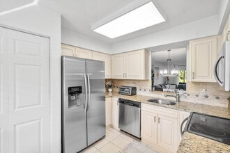 Building Photo - 7321 Amberly Ln