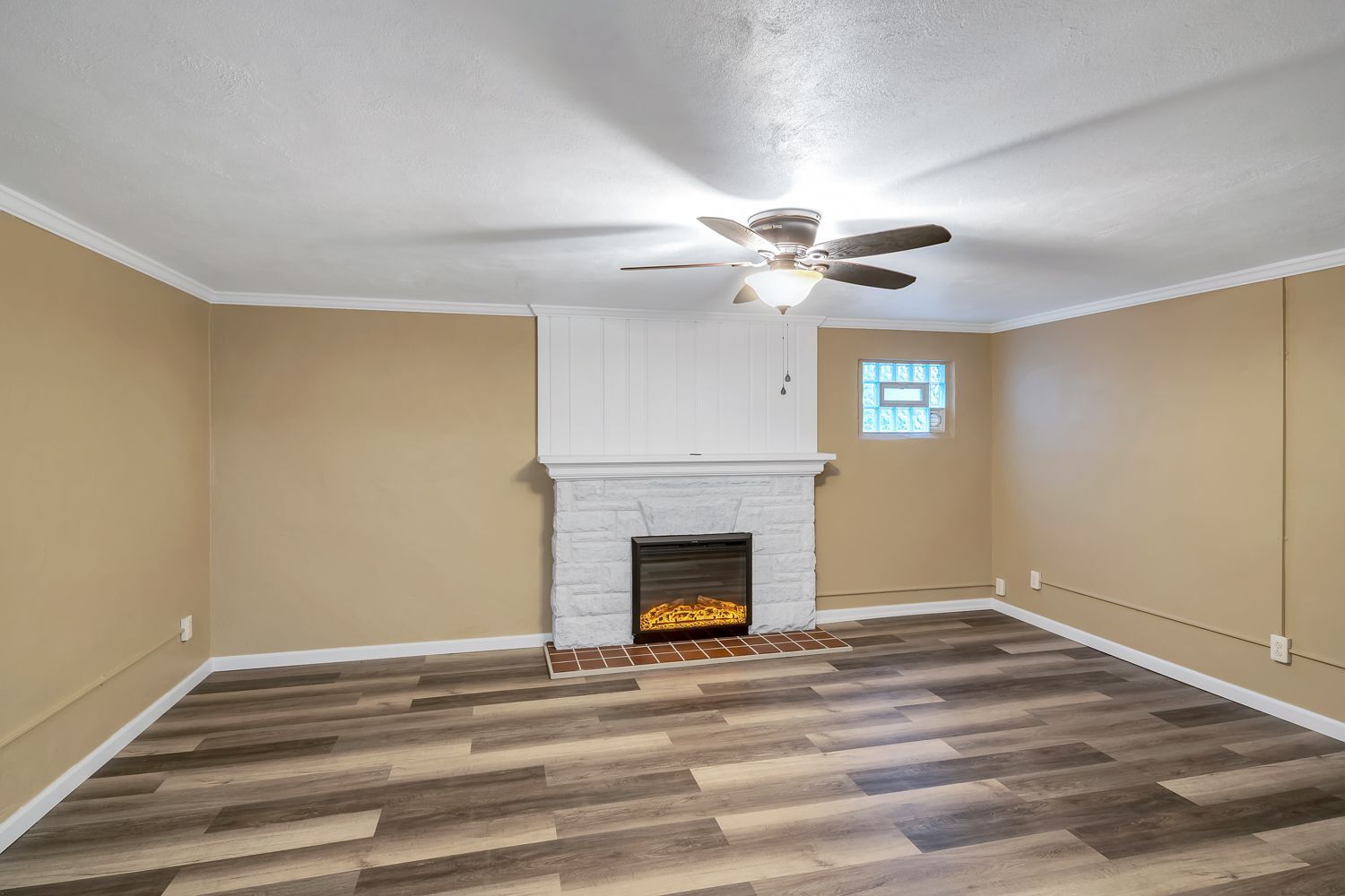 Building Photo - 2886 Temple Ave