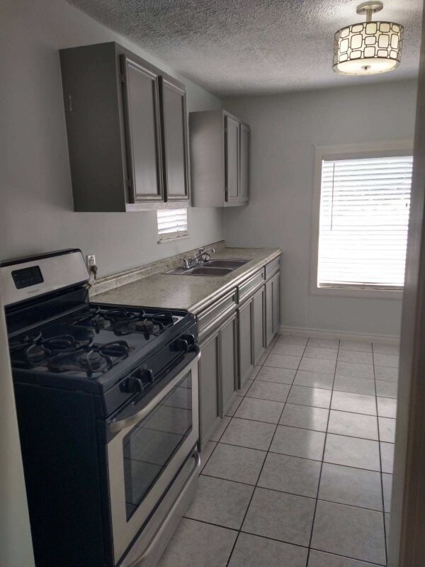 Building Photo - 5237 Mulford St