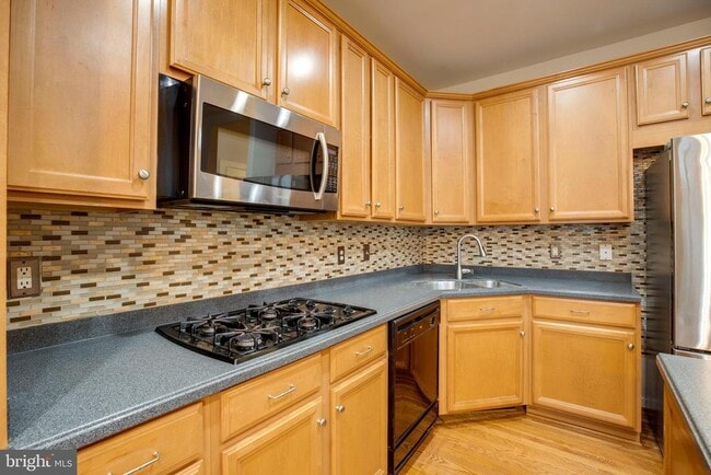 Building Photo - 12691 Heron Ridge Dr