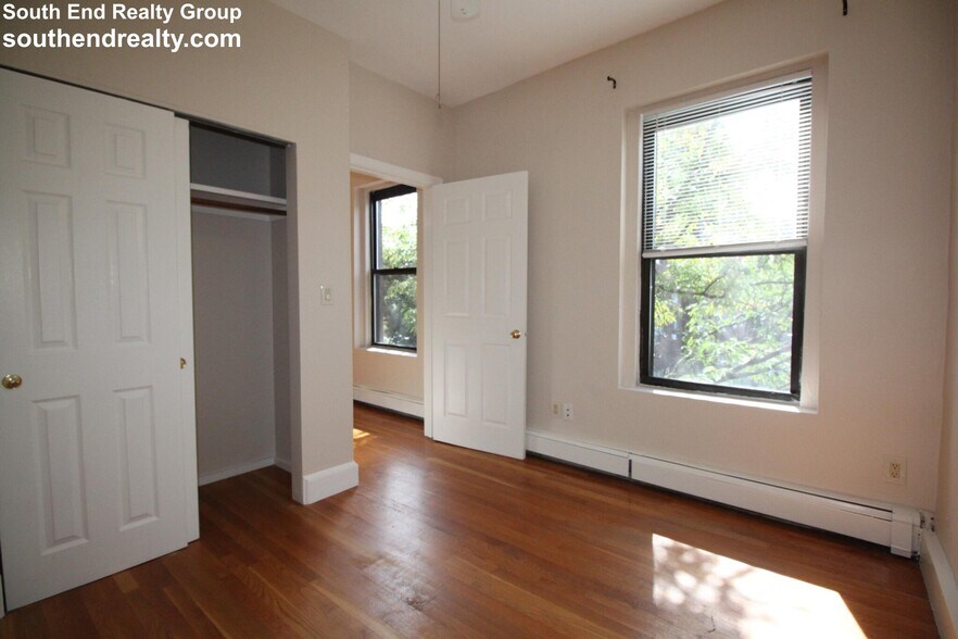 Building Photo - 11 Worcester St