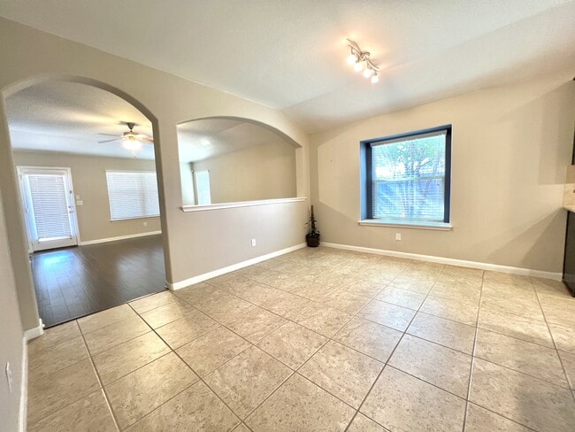 Building Photo - 18001 Moreto Loop