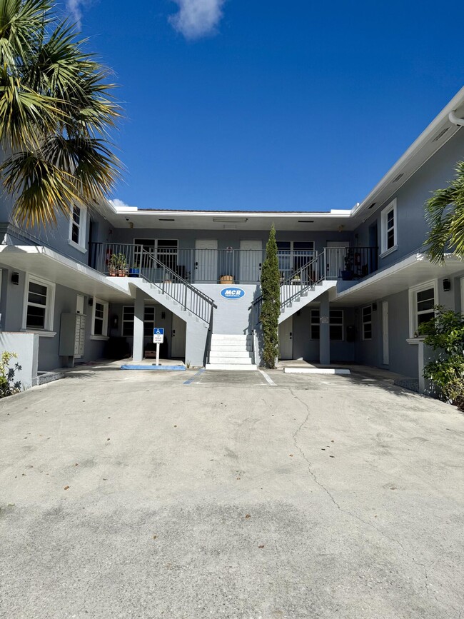 Building Photo - 605 N Federal Hwy