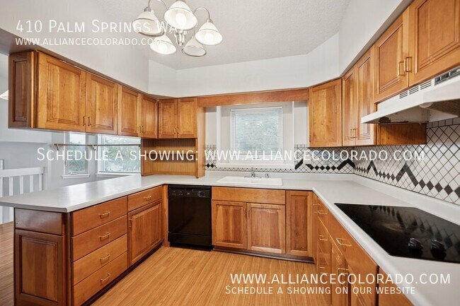 Building Photo - 410 Palm Springs Way