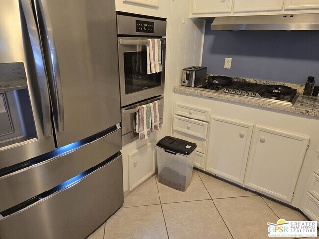 Building Photo - 329 San Domingo Dr