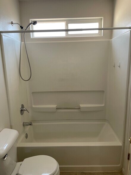 Mater bath - 3178 D 1/2 Rd
