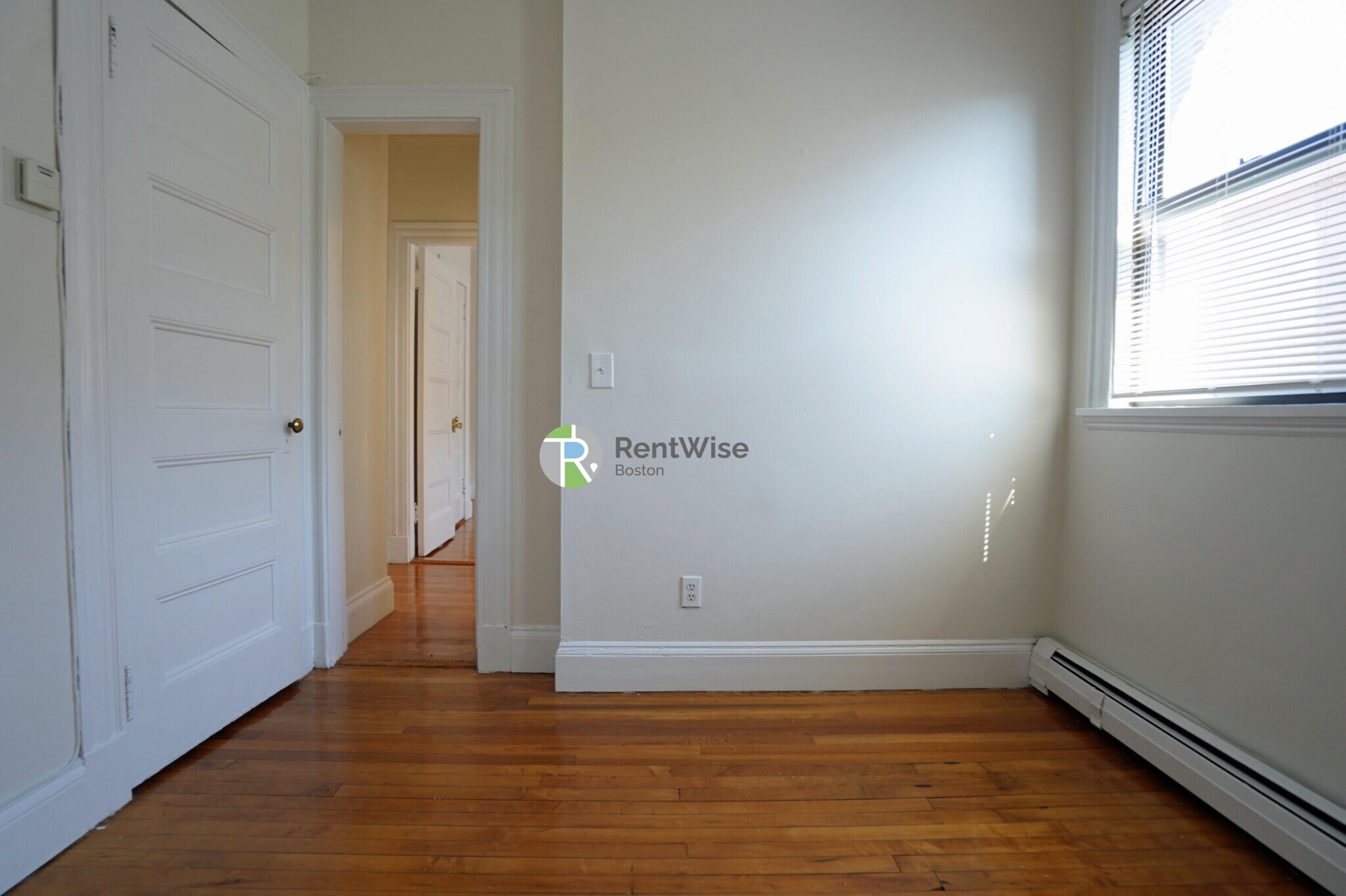 Building Photo - 72 Gardner St